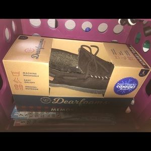 Foam house shoes 👞